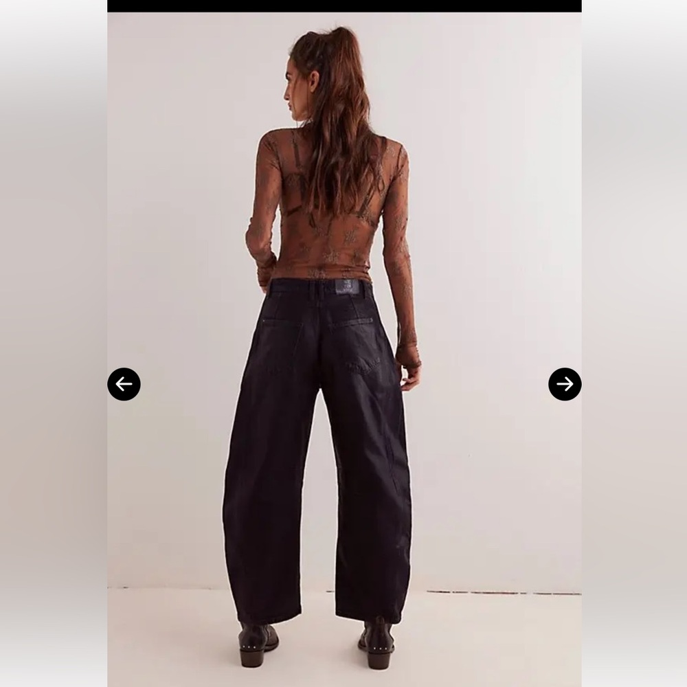 NWT Free People Good Luck Coated Barrel jeans in black